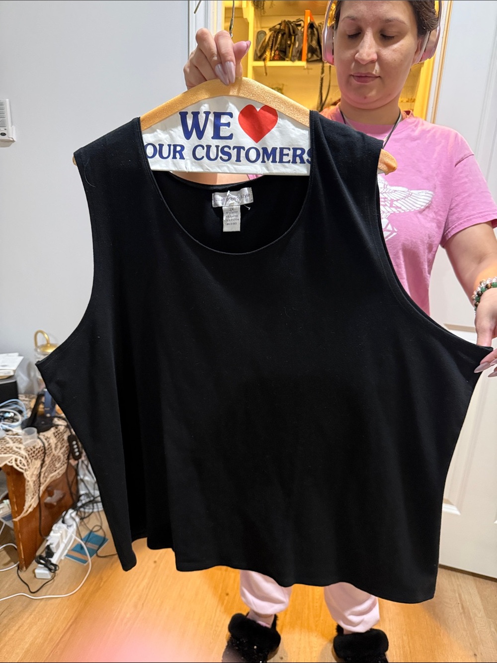 Susan Graver Black Sleeveless Scoop Neck Tank